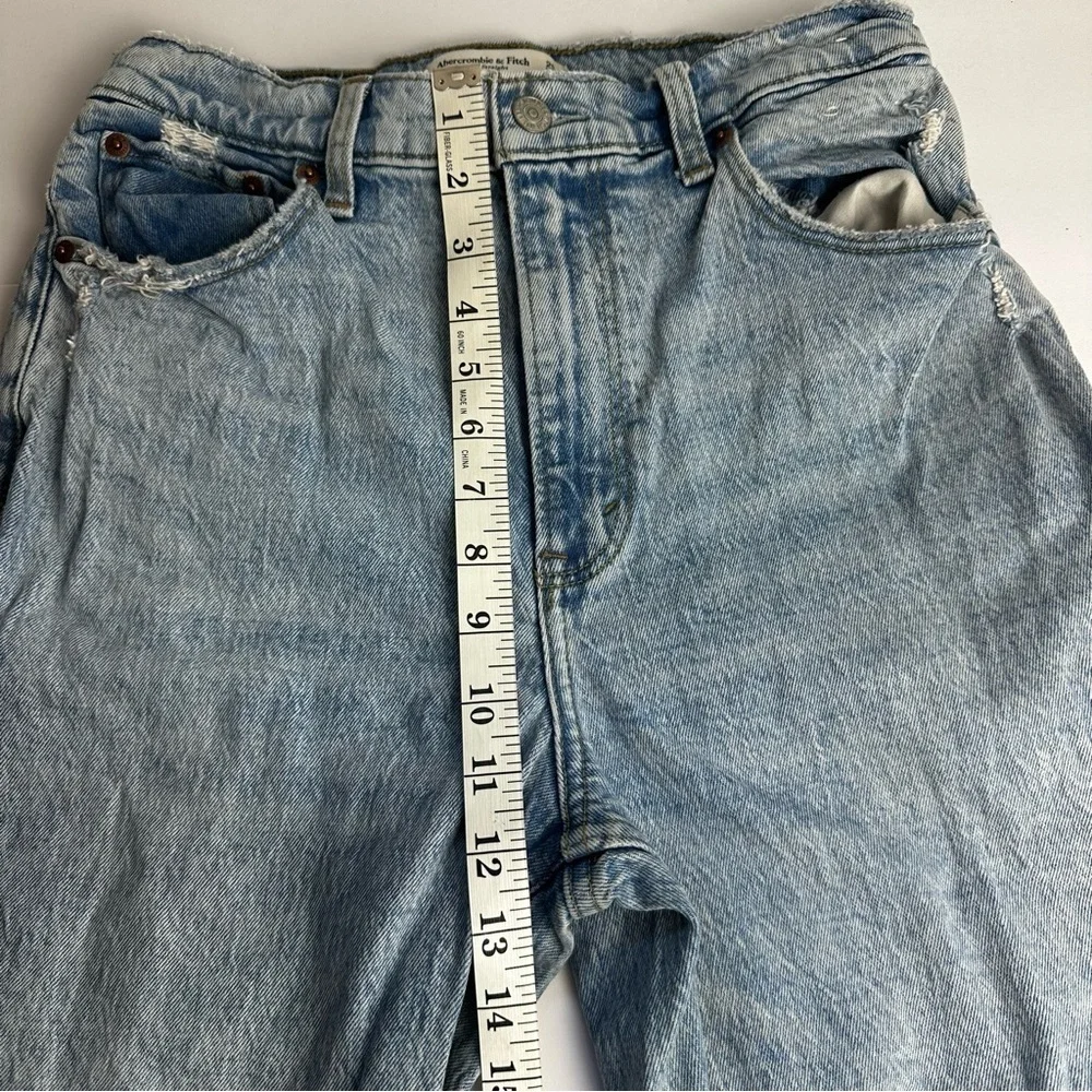 Abercrombie & Fitch The 90's Straight Ultra High Rise Jeans Women's Size 8 R Y2K